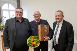 Ehrung von Peter Wirsig für sein langjähriges Engagement in der Freiwilligen Feuerwehr Wachau